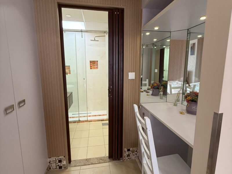 FULLY FURNISHED APARTMENT IN THE HEART OF JBR