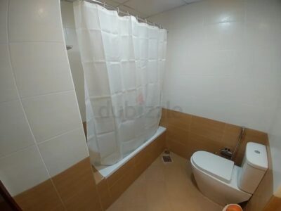 Bedspace for 2 females in Dubai marina @ 2100 each