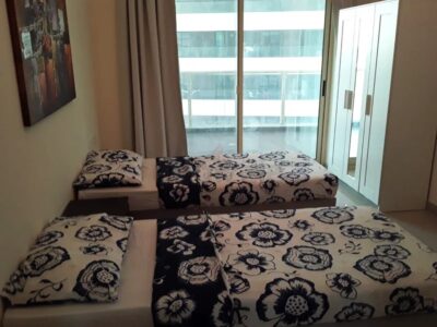 Bedspace for 2 females in Dubai marina @ 2100 each