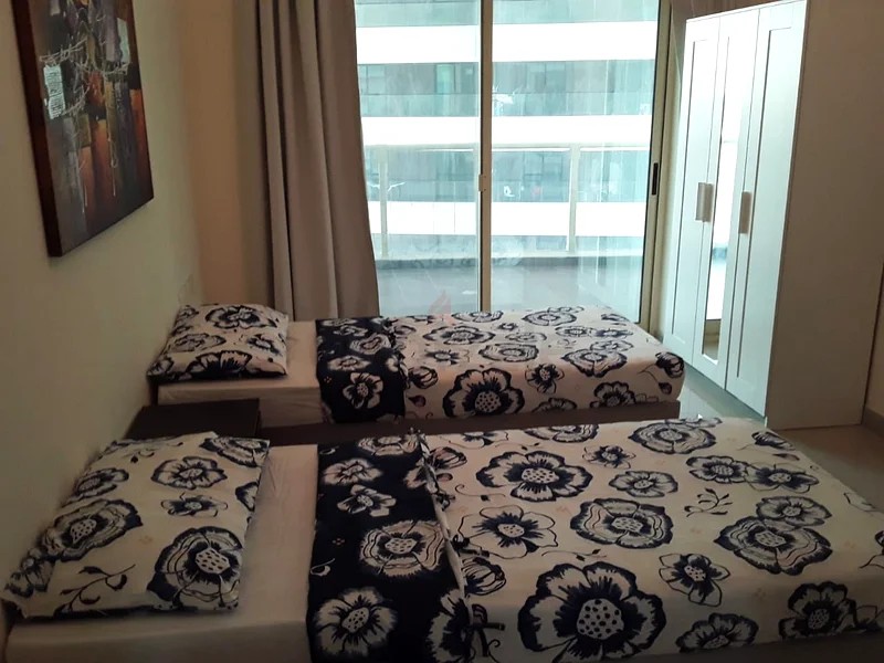 Bedspace for 2 females in Dubai marina @ 2100 each