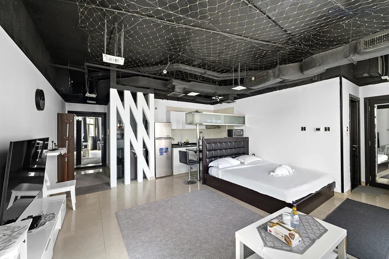 Spacious Furnished Studio | 609 Sqft | Prime Marina Location
