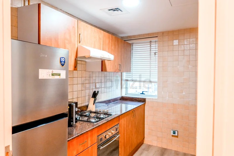 Luxurious Room in Dubai Marina | 30 secs from Sobha Metro