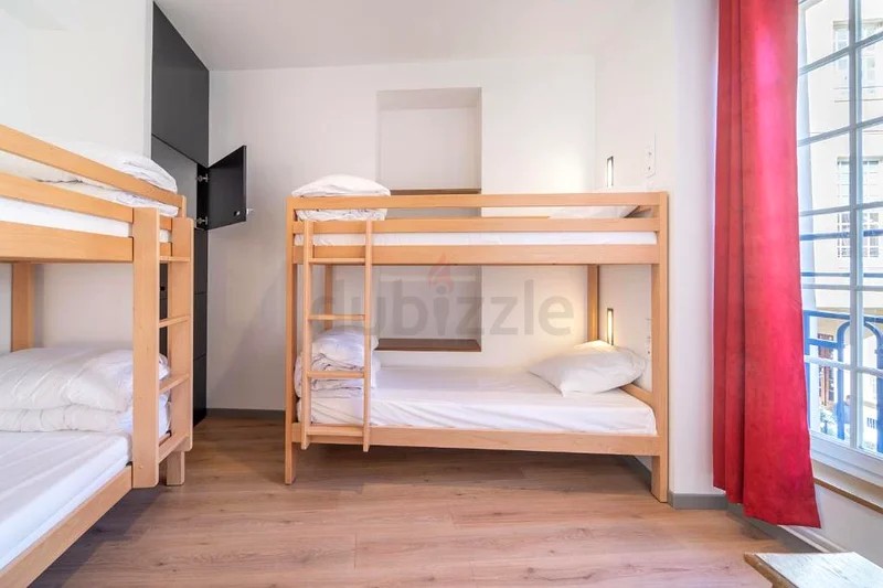 New Bed Spaces in Master Room for rent ,Downtown @750