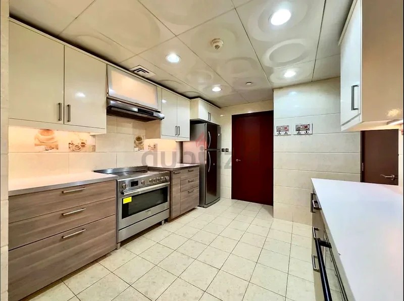 Executive Bedspace in Marina for rent @ 900