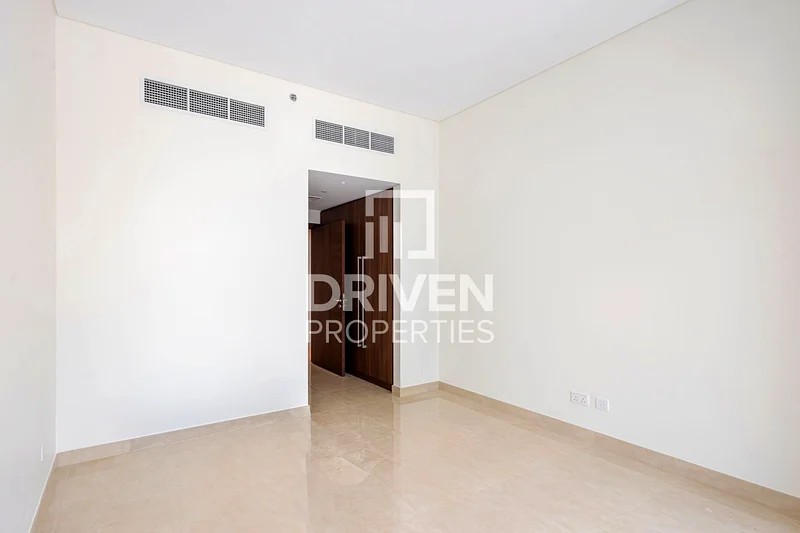 2 BR apartment in Downtown Dubai in Brand New Building