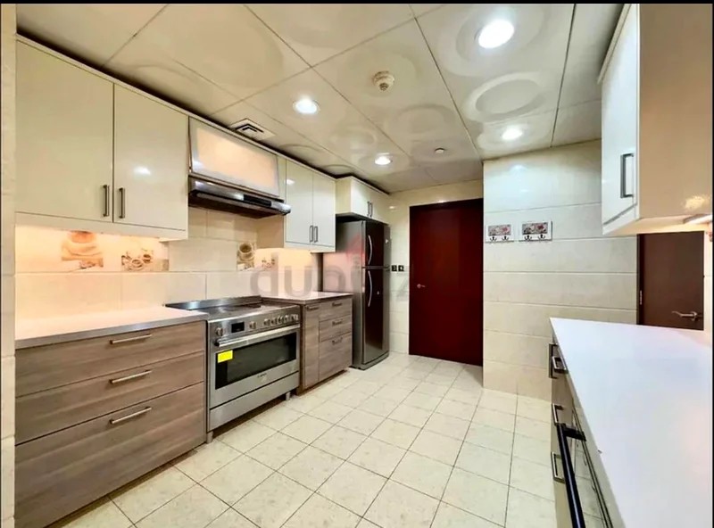 Executive Bedspace for Ladies in Dubai marina Near Metro