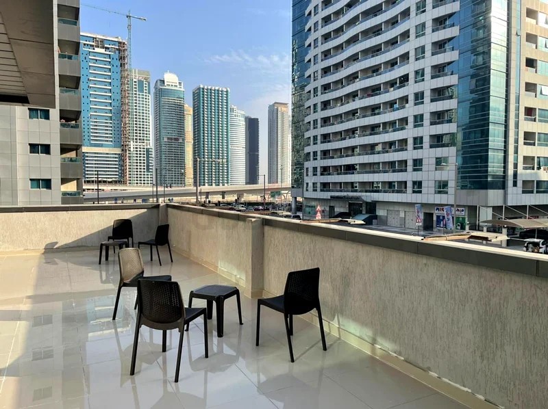 Private room in Dubai Marina for ladies only 4000