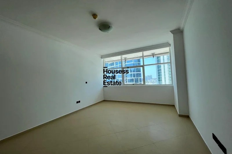 Vacant on Sept. 1st | Stunning View | Huge Layout