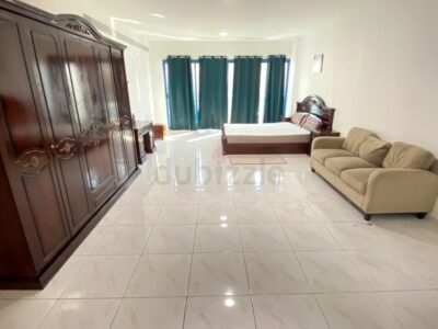 Spacious Room for rent in Bur Dubai @ 4500