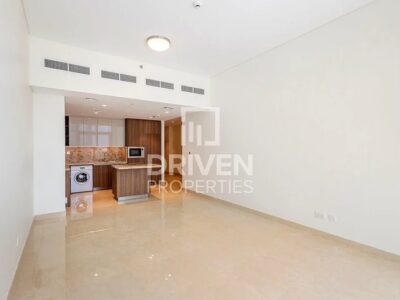 2 BR apartment in Downtown Dubai in Brand New Building
