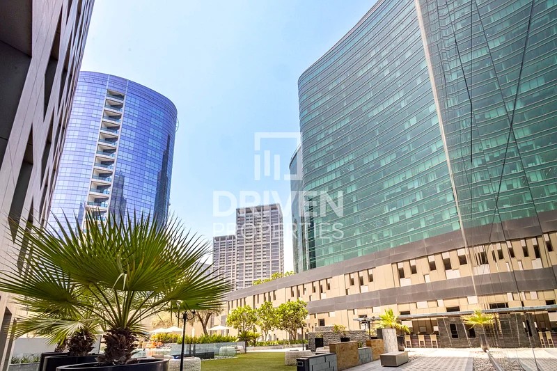 Fully Furnished Spacious Studio in Business ay| Ready to Move In