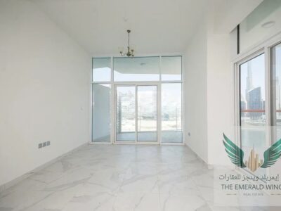 2 BHK Flat Burj Khalifa view for rent in business bay @ 129000