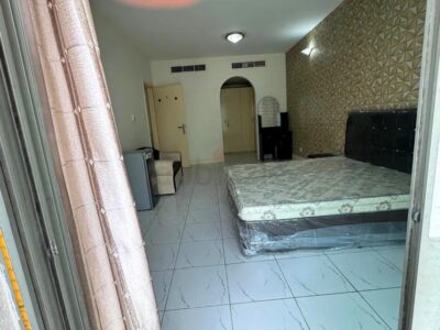 Master Room for Rent in Bur Dubai @ 3800