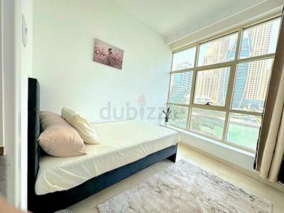 Ladies Room for rent in Dubai marina