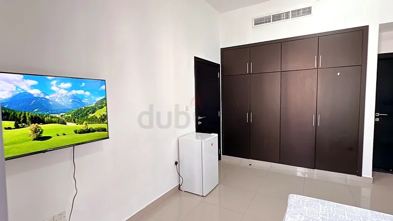 Furnished Room for rent in Dubai Marina @ 4500