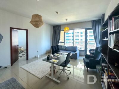 One Bedroom Apartment for rent in Downtown dubai @ 120000