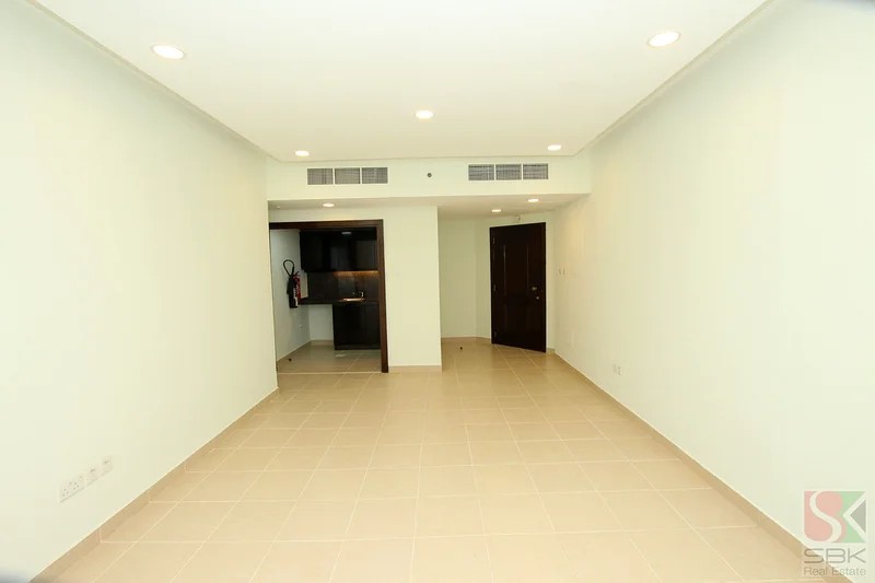 Canal view 1 BHK apartment in Dubai Marina @ 70000