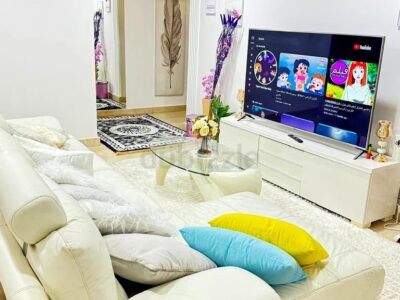 Ladies Room for rent in Dubai marina