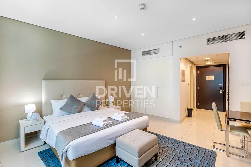 Fully Furnished Spacious Studio in Business ay| Ready to Move In