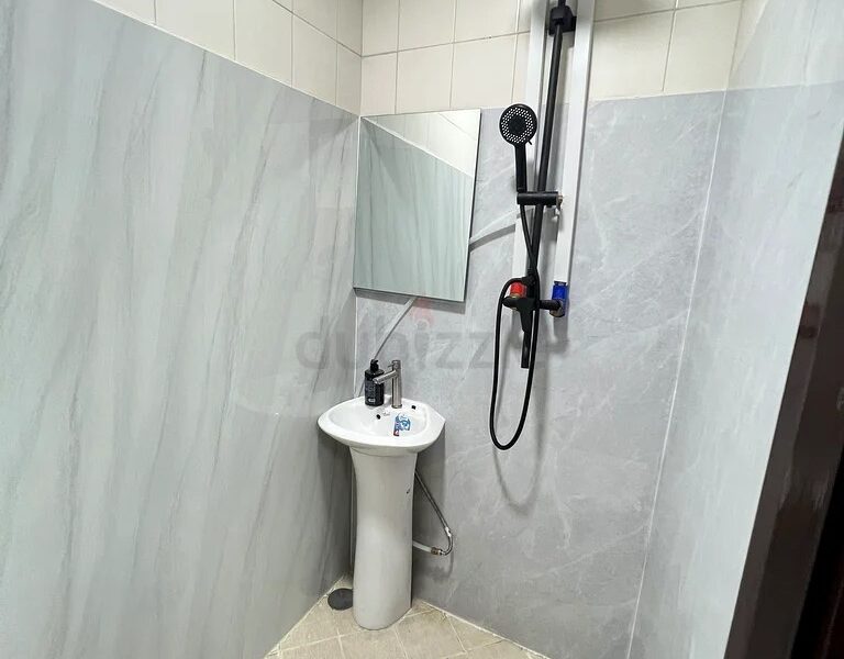 Furbished room with sitting area for rent in Marina @ 2997