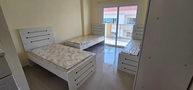 Executive Bed Space close to Insurance Market.ae