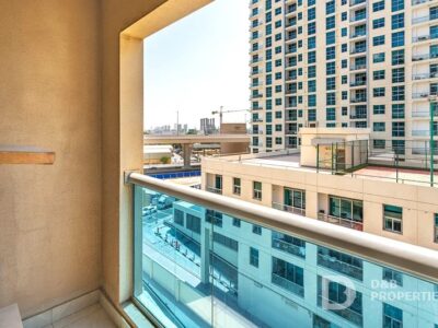 1 BR Apt Marina View | Large Balcony | Bright and Spacious