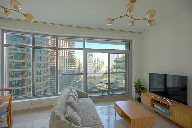 1 BHK Fully Furnished | Marina Canal View | Chiller Free
