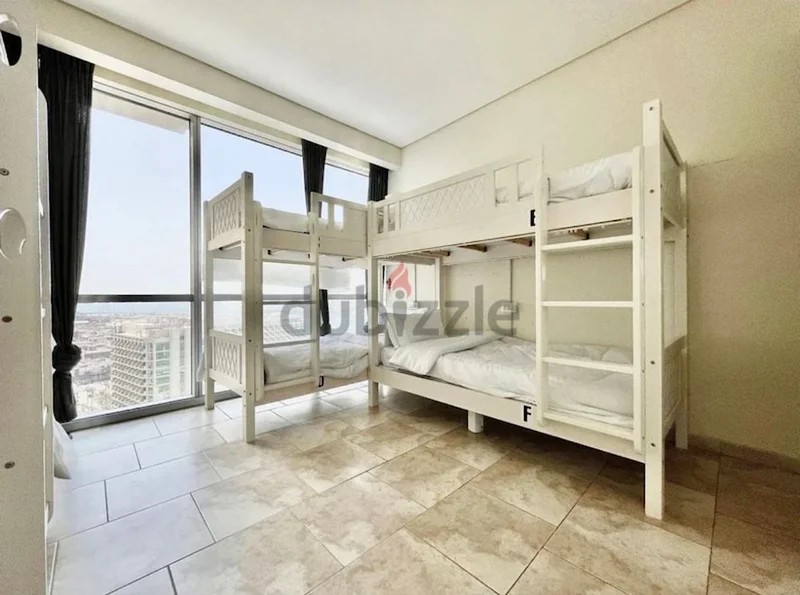 LUXURY MALE Bedspace | NEAR to METRO