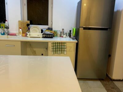 Spacious private room with balcony for Single Female in JVC