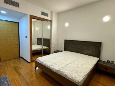 Spacious private room with balcony for Single Female in JVC