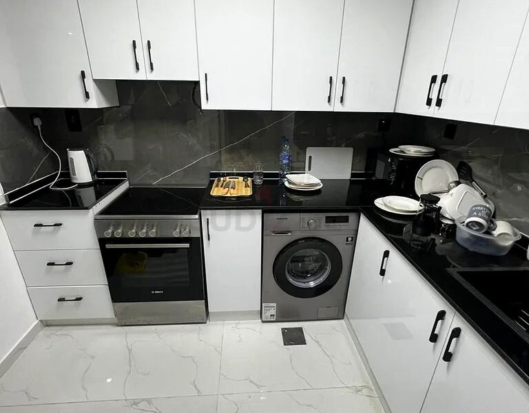 Private Room in dubai marina Ready To Move