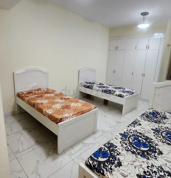 Bedspace for female in mankhol Behind speinney