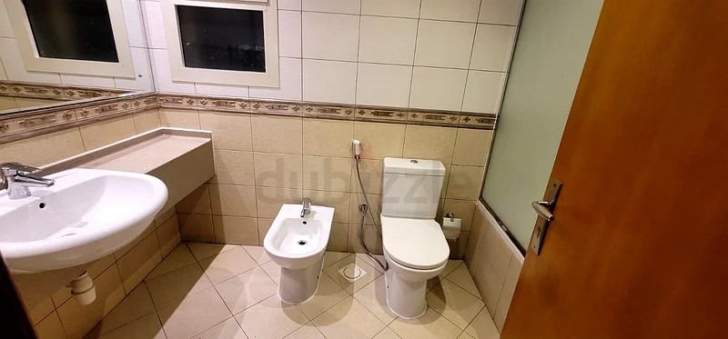 Executives Male Accommodation in Mankhool Near ADCB Metro
